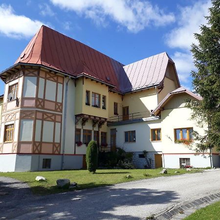 Apartmán Pavilón D Apartman Vysoké Tatry Kültér fotó