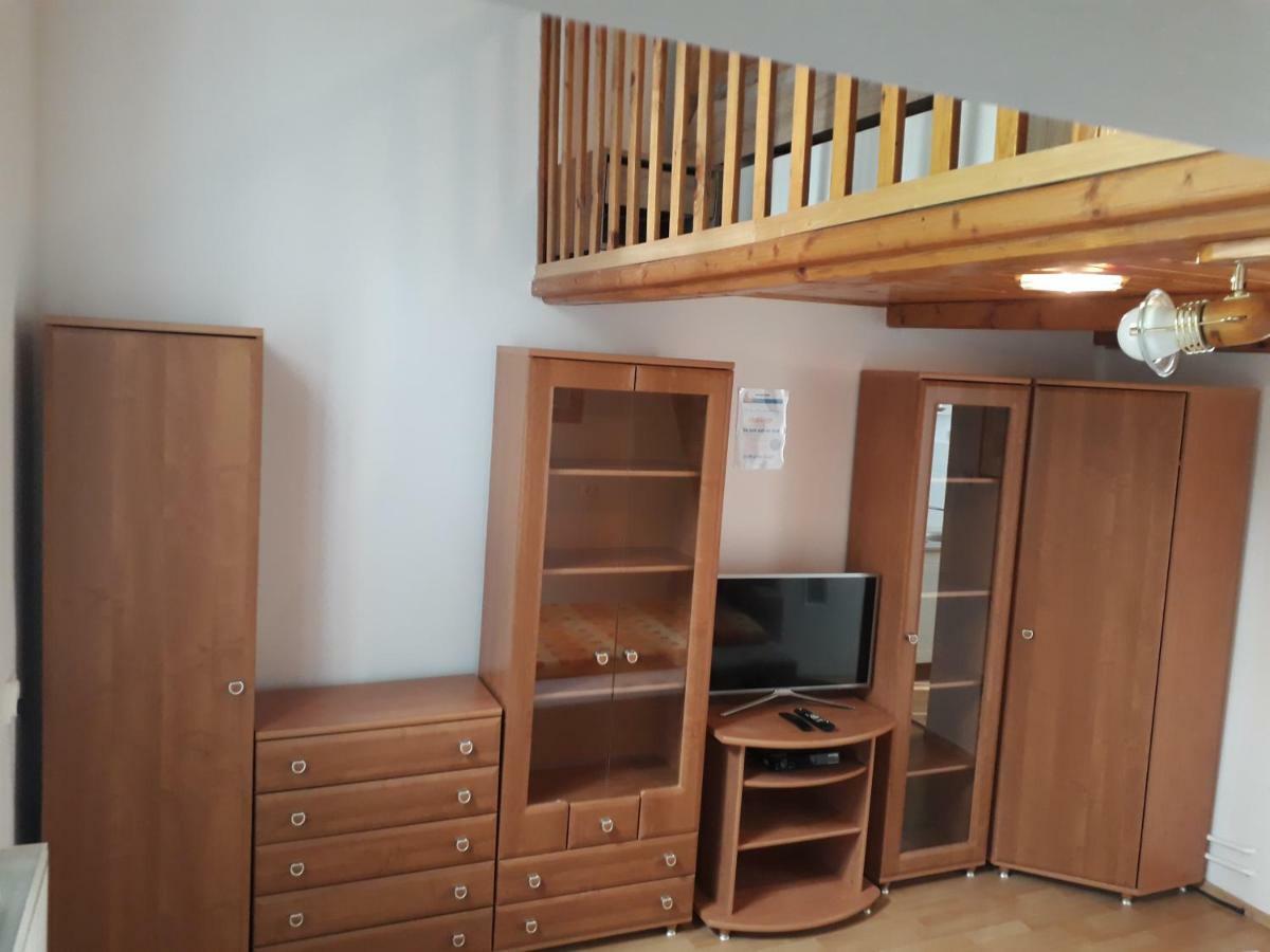 Apartmán Pavilón D Apartman Vysoké Tatry Kültér fotó